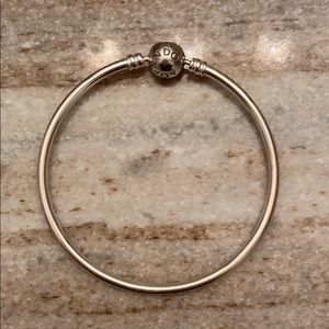 Pandora silver bangle with snowflake clasp